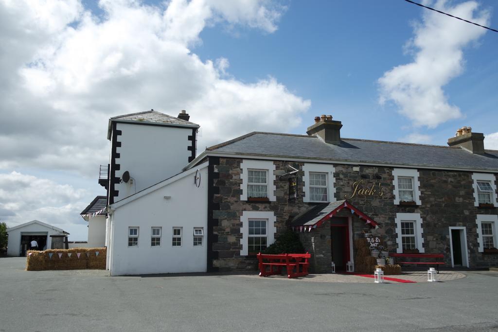 Jacks' Coastguard Cottage Vacation Home غلينبييْ الغرفة الصورة